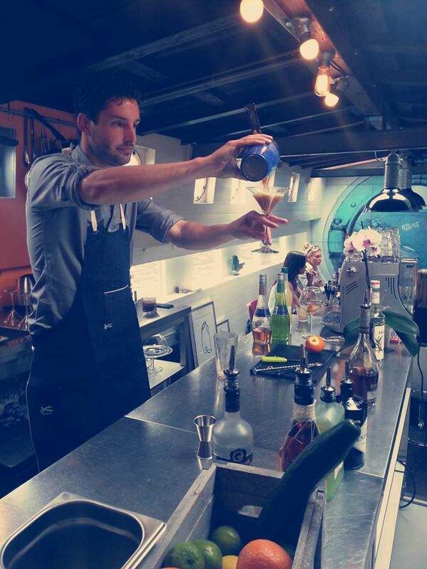 Thanks Elroy <a href="/ShakeandServeNL/">Shake and Serve</a> voor een inspirerende cocktailworkshop aan ons salesteam Amsterdam!! #MaisonvdBoer