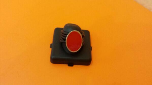 Avoces333's tweet photo. Anillos también tengo! ! http://t.co/WVG9KZ075v