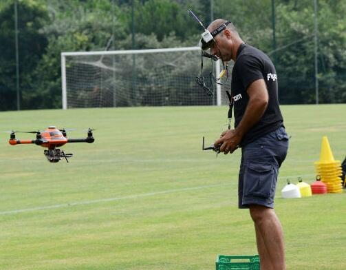 BO7xnm6CcAAD5W0.jpg:large