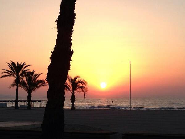 altlillo's tweet photo. Que solecito eh? @jav1chu @CarlCliment @garciavic14 @JavierGiner5 http://t.co/X15v0o8pCU