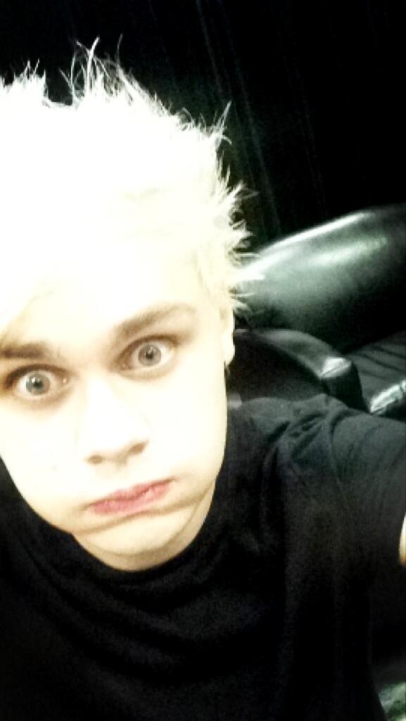 Michael Calum Michaeiishot Twitter