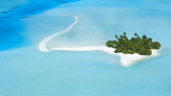Kumarappan's tweet photo. Today @Bing wallpaper beautiful :-)  Birds view of North Male Atoll, #Maldives - http://t.co/VQrTfsgA14