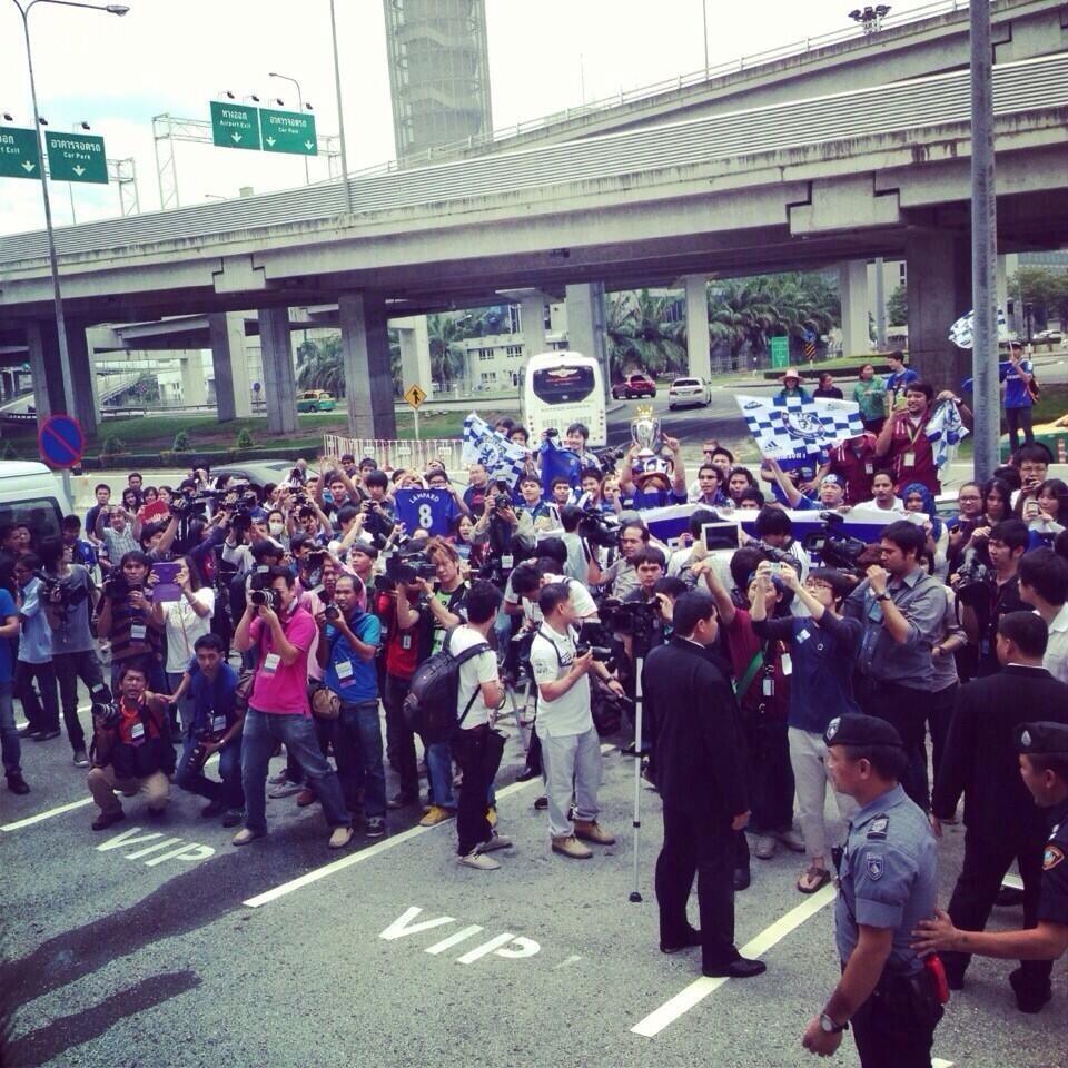 BO9xk2nCMAAhLFv.jpg:large