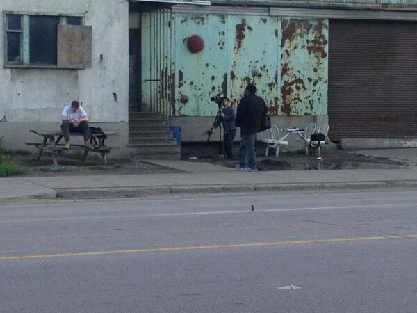 dreguan's tweet photo. #Guerillafilmmaking #withoutapermit http://t.co/JcUY2Ny4ES