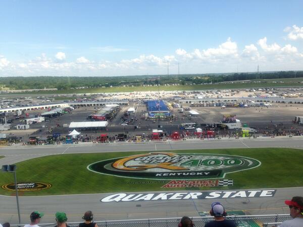 Nate_Cook17's tweet image. This is going to be a wild and crazy finish! Lets start racing them in the day down here, beautiful day! #18ToGo