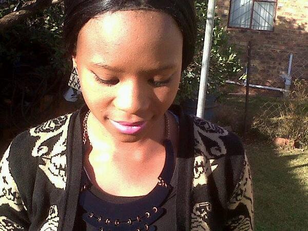 SAsFinest's tweet photo. Loving that pretty smile http://t.co/Tq8LOlTNxI