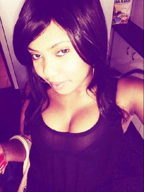 SAsFinest's tweet photo. yellow bone or no yellow bone, this girl is gorgeous... http://t.co/oiSAMn1MJs