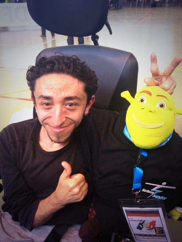 Thunder_Allen's tweet photo. I met my other twin today!! http://t.co/B2uSkIZOBq