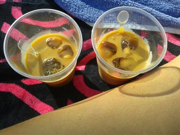 itspaaulaaa's tweet photo. tomando un cafe en el poli con @MirandaIrisarri http://t.co/T0vyRRQXX9
