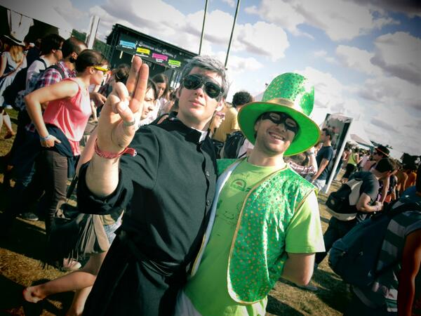 _LPP's tweet photo. Un bon présage au Solidays #Solidays2013 http://t.co/ga0pSXggsu
