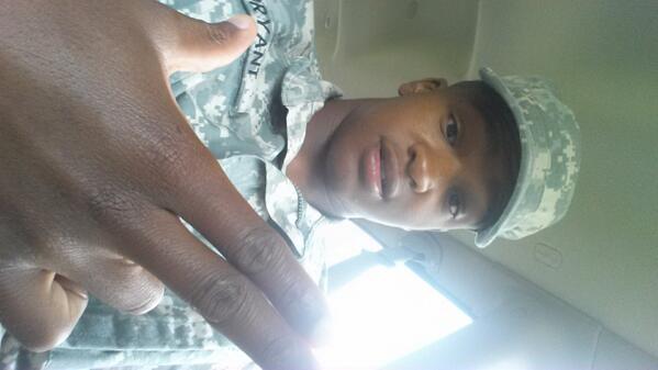 Dameatis__Brown's tweet photo. Yu fucking with a yagga http://t.co/AZniNBoqqF
