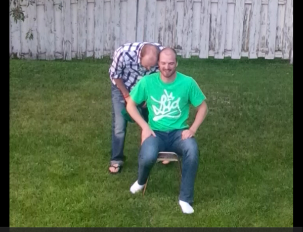 kurridarby's tweet photo. @Vother and @N_Wakes having a time comparing hair lines #frontierdays #hathair http://t.co/SzwtJdUtJp