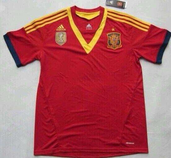 M0tivacionesF's tweet photo. Hoy sortearé esta camiseta de la selección española entre los que hagan RT a este tuit y me sigan. http://t.co/G2U3VzesM7