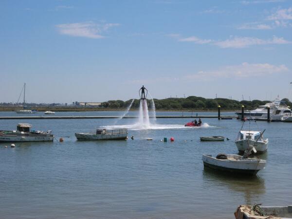 flyboardhuelva's tweet photo. yo :) http://t.co/UY4BMA3jpi
