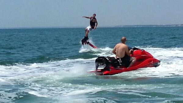 flyboardhuelva's tweet photo. :) http://t.co/Tw8wqyAHUC