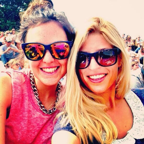 swefosaurus's tweet photo. So much sun don't want the weekend to end @GioFru #sunshine #pimms #Wimbledon13 http://t.co/iOcqVLlRHY