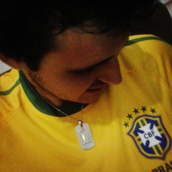 leoferreira8's tweet photo. #OCAMPEÃOVOLTO! http://t.co/RKDK36BNR0