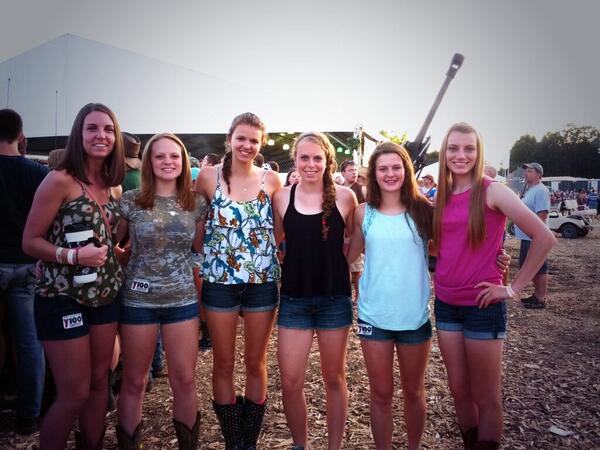 Carli_Johnson's tweet image. Wishing CUSA could last forever!! #favoriteweek #countrymusic