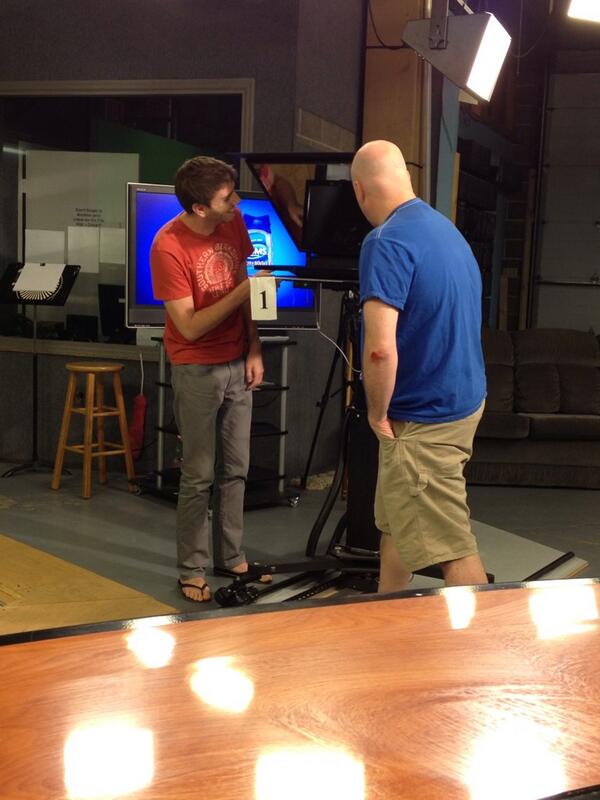 MeghanKRCG13's tweet image. Off to a good start...our prompter is out on one camera. #HappyMonday #PrompterProblems