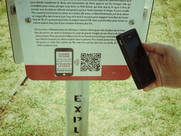 airesdecontes's tweet photo. Désormais, écoutez les contes de l'île de Nantes en flashant les QR Codes sur les bornes de lecture #airesdecontes ! http://t.co/Pl7amE25fg