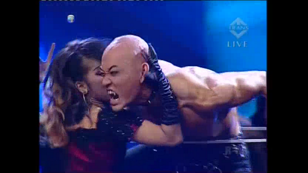 Sandibayu_ASN's tweet photo. RT @corbuzier: this is illusion DONE RIGHT.
http://t.co/Ba7UzGQGk0 http://t.co/LQRjd2KsMR