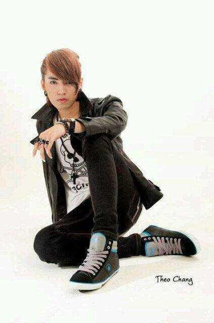 jkt_arthuristic's tweet photo. Aduhh tatapan mu itu bang @arthur_stefano http://t.co/3xAAWvVEeC