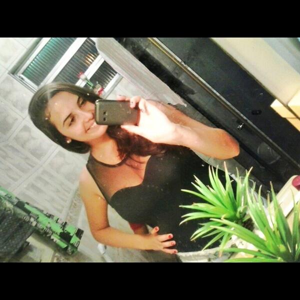BrendaMachadooo's tweet photo. Coisa nindaaaaa... http://t.co/68rdi3ZUUy