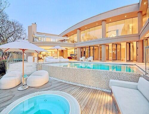IZGW's tweet photo. #ikzougraagwillen dat dit m'n huis is http://t.co/hkbhdeaL0l