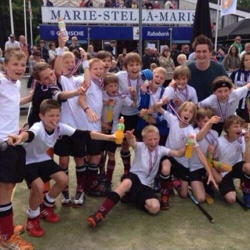GijsvanLith's tweet photo. Kampioenen http://t.co/NONxTXKknm