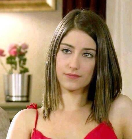 Hazal Kaya Fan Club on X: "#HazalKaya #askimemnu http://t.co/vcylD1Ezo2" / X
