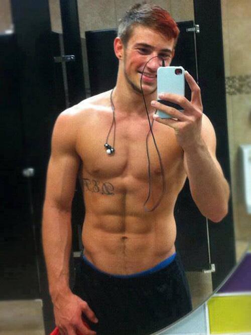 SausageMassage's tweet photo. Inked gym stud. http://t.co/gjq4nIE2HG