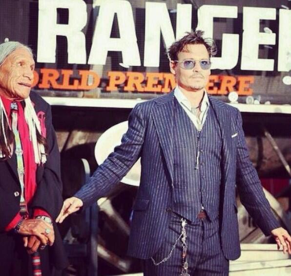 Johnny Depp tweet media