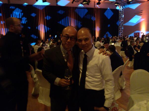 reddot's tweet photo. Say hello to our top jurors: Prof. Ken Nah & fashion icon Datuk' Prof. Jimmy Choo.#pd2013 #reddotgala #jimmychoo http://t.co/Obx1nUjAGE