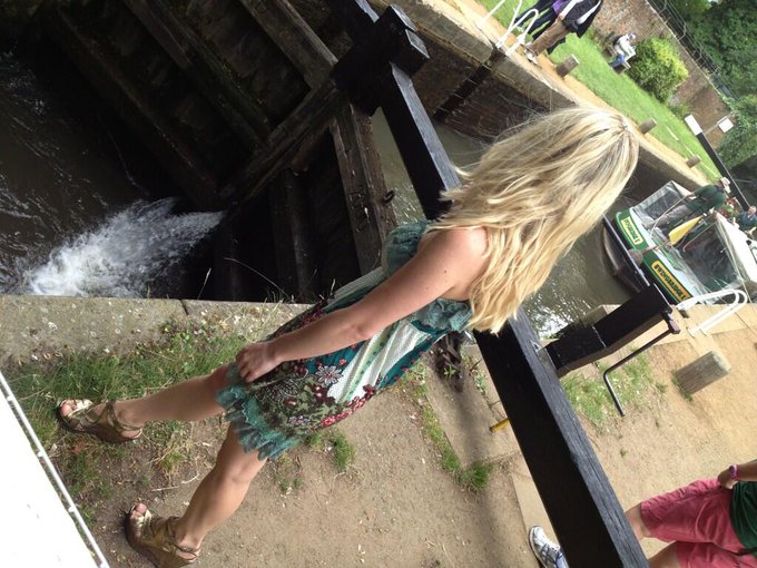 Enjoying the walk by the river#perfect http://t.co/e9v1ikIGkN