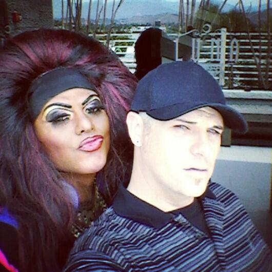 wominawells's tweet photo. Love this guy http://t.co/tSTZ6MNh1C