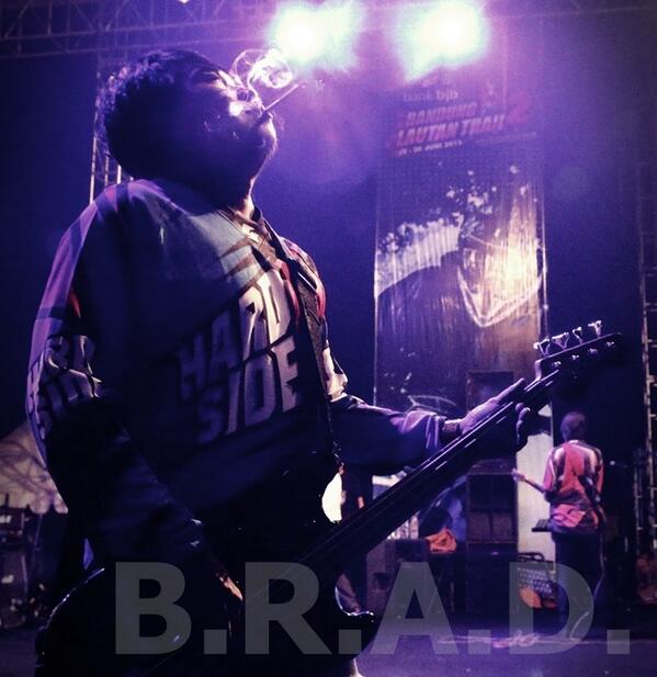 welcomeBRAD's tweet photo. klepuzzzz.. kang @mulki_SrS / pic by @whadafloren http://t.co/tXGZXE7HZK