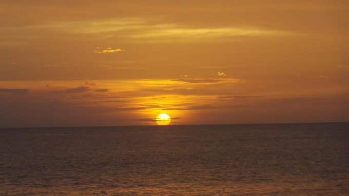 An amazing sunset!!! http://t.co/Dmnx8SLO9y