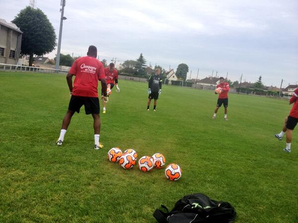 La reprise de l'entrainement - Page 22 BOKJhb-CMAA4Usg