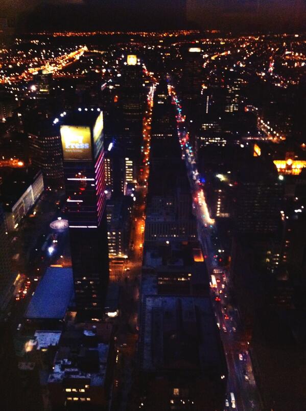 gert_400's tweet photo. The view from Carlton Centre! #Joburg http://t.co/esKq6K8iNW