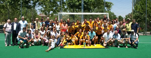 #hockey Els campions d'Espanya juvenils amb tota l'expedició que es va desplaçar a Madrid! #totssomatletic