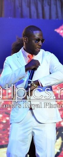 dropolo's tweet photo. Flyer than yo boyfriend #hellutombout http://t.co/Kx3wlkoRH0