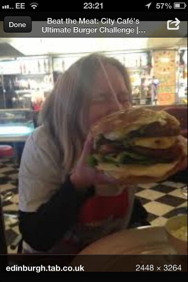 Muhsin17's tweet image. @maradonnelly10 my Ultimate Burger would get stuck in it so it&apos;s been removed #tactics #MvF #goAdamgo