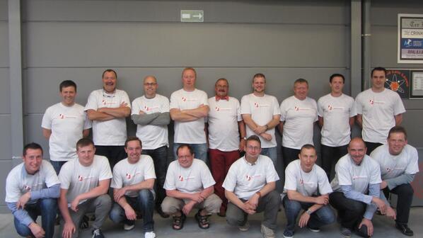 masterslauwe's tweet photo. Foto van bestuur en scheidsrechters. Vergadering van 26 juni ll. #masterslauwe http://t.co/SNzzW9hU6h