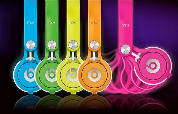 XBrands13's tweet photo. which do you #like for you? #beats #headphones #music #neonmixr http://t.co/J3W3nOrBsF