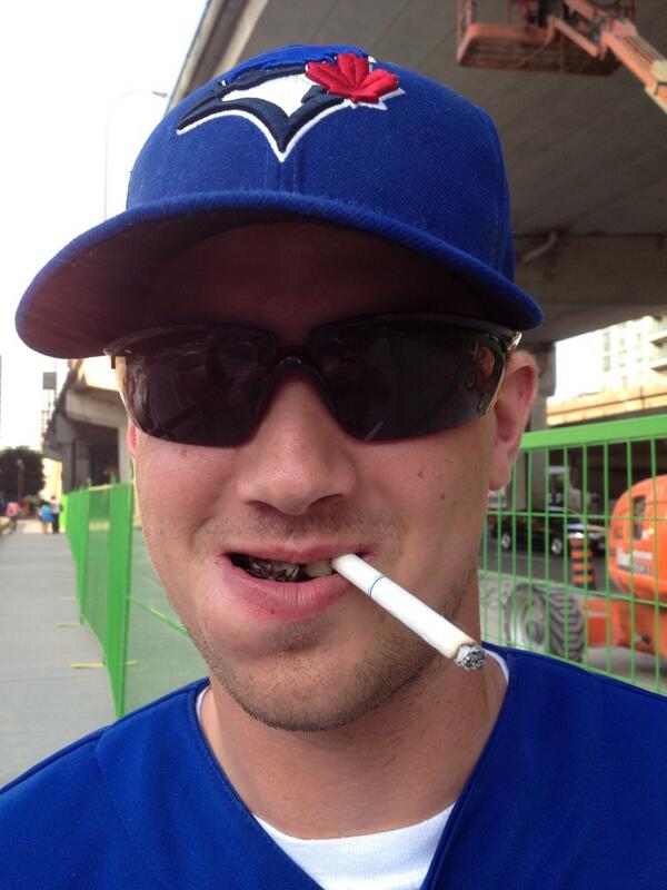 iLikeDartsDaily's tweet photo. Dartin and dippin #lovethisteam @BlueJays http://t.co/KKfm0kWddP