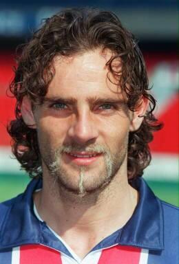 サッカーの素晴らしいところは、”アホ”呼ばわりされていた選手が、1分後には”英雄”になれちゃうことです。byシモーネ