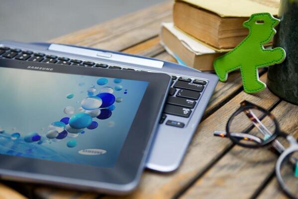 SamsungMexico's tweet photo. ¿Hace cuánto no sueltas tu #ATIVSmartPC? ¡RT si la llevas a todos lados! http://t.co/BSlhZ760UG