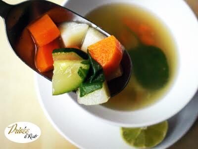 PriveeleResto's tweet photo. Salah satu menu pilihan makan siang anda hari ini di Privee Le Resto "Clear Chicken Vegetable Soup", Hanya dgn 29k++ http://t.co/CNtbm2pahh