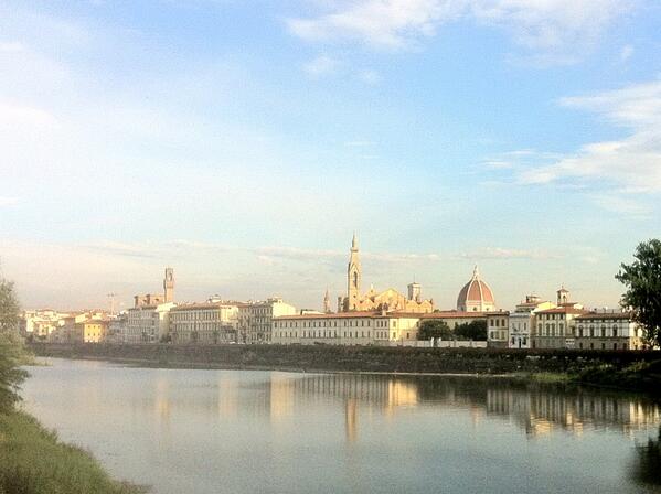 janwijbrand's tweet image. rondje hardlopen met @kitblake en @janjaapdriessen voordat de woensdag van #europython2013 begint