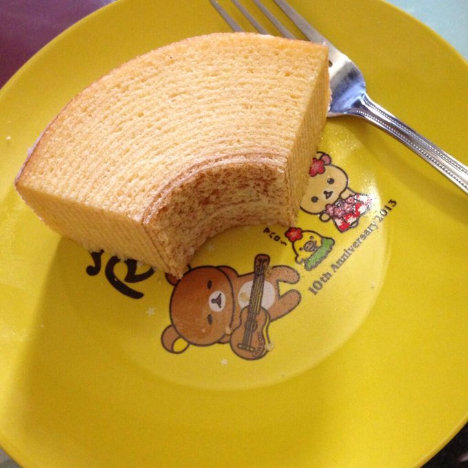 おはようございます( &acute; ▽ ` )ﾉ撮影会の時にいただいたバームクーヘンがおいしすぎて感動でした(*&acute;д｀*)！ http://t.co/9zaxAmSNaH